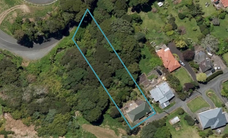 37 Russell Road, Kensington, Whangarei - Carousel 1