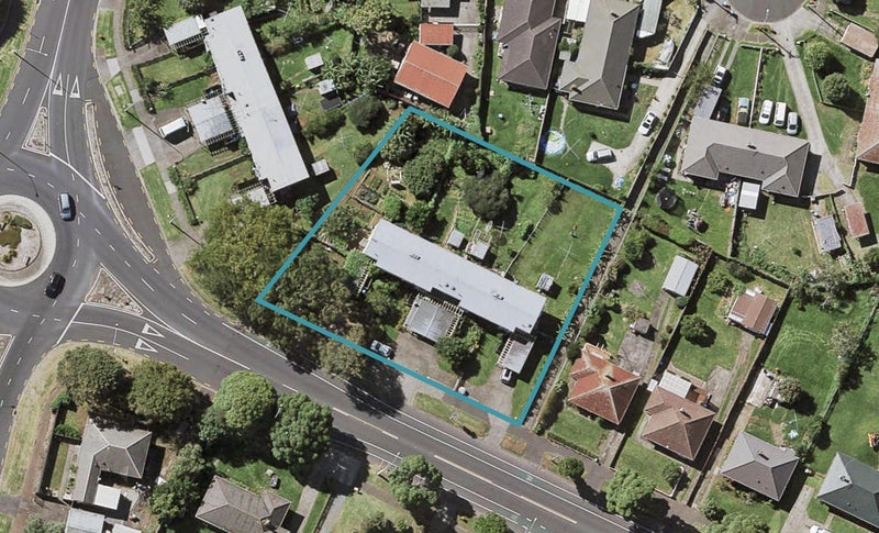 218 Tripoli Road, Point England, Auckland - Carousel 1