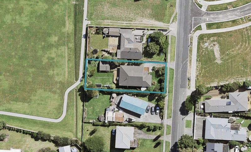 42 Tapu Road, Huapai, Kumeu - Carousel 1