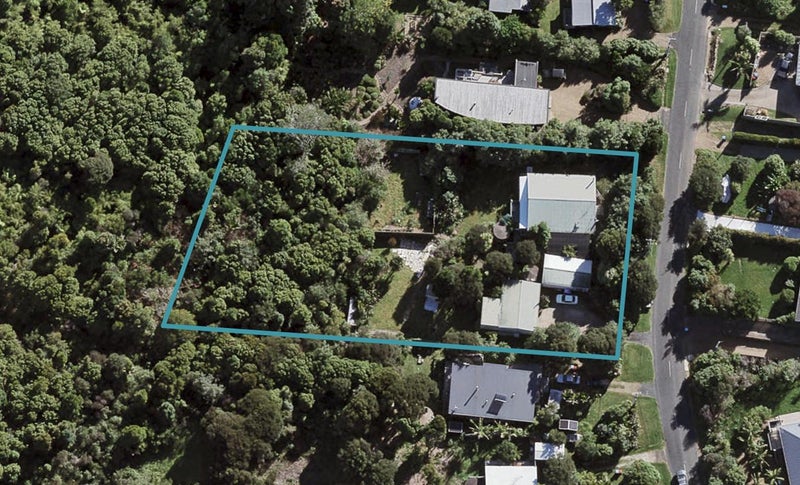 481 Sea View Road, Onetangi, Waiheke Island - Carousel 1