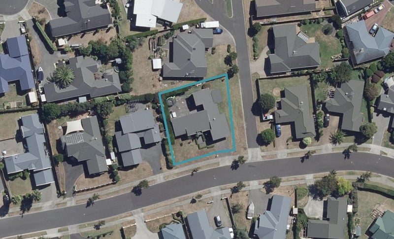 54 Cairns Crescent, Rototuna, Hamilton - Carousel 1