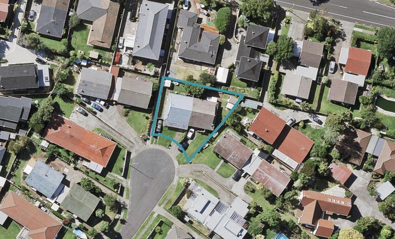 1/10 Tina Place, Sunnyhills, Auckland - Carousel 1