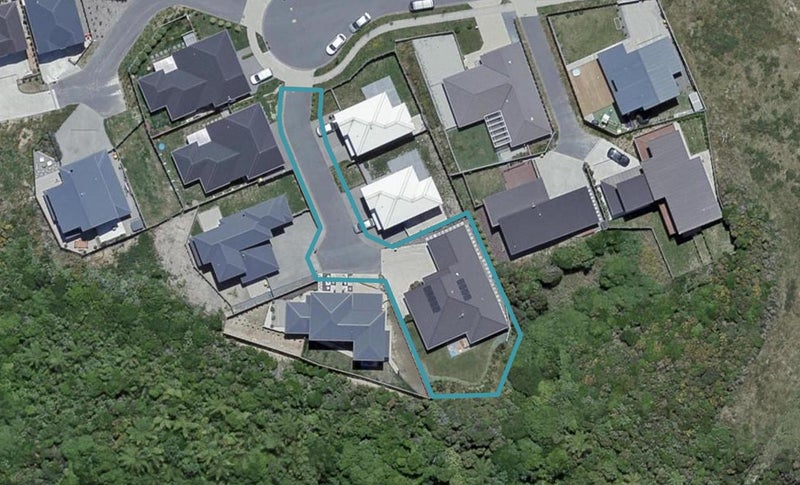 27 Trelawny Terrace, Grenada Village, Wellington - Carousel 1
