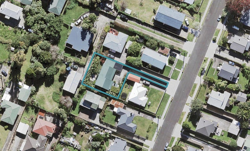 8A Copley Street, New Lynn, Auckland - Carousel 1