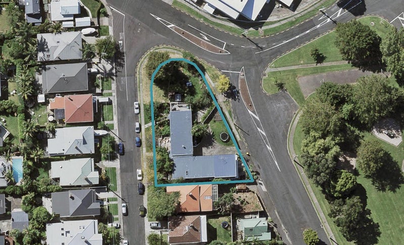 3/40 Roslyn Terrace, Devonport, Auckland - Carousel 1