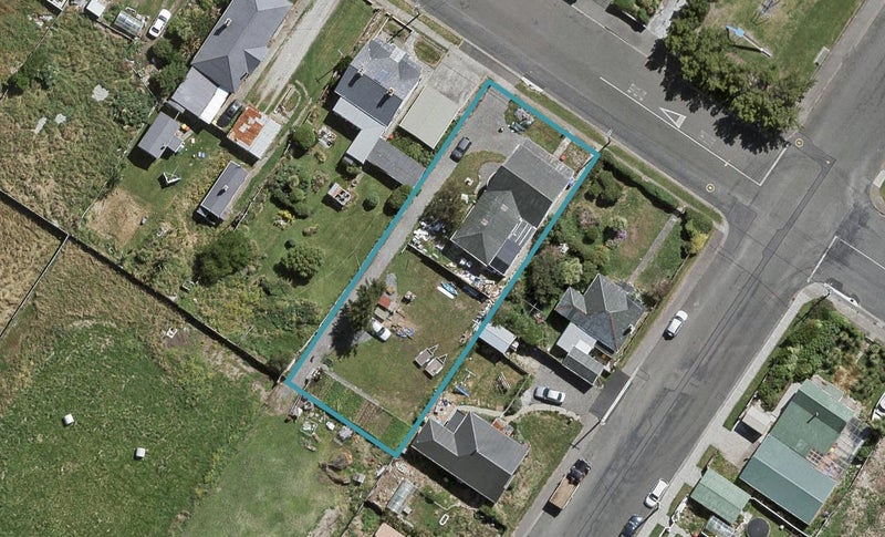 30 Barrow Street, Bluff - Carousel 1