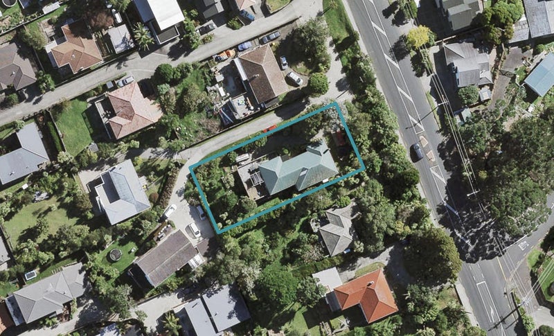247 Titirangi Road, Titirangi, Auckland - Carousel 1