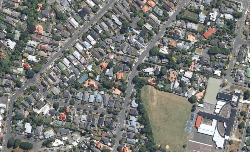 61 Penrose Street, Woburn, Lower Hutt - Carousel 1