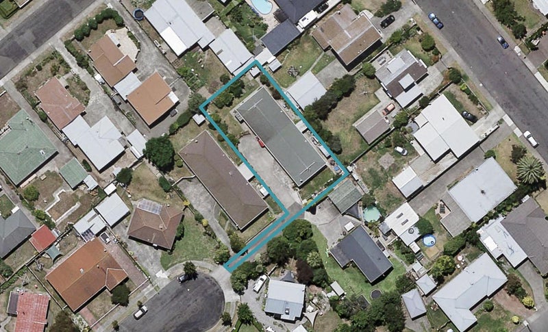 2/829 Cook Place, Raureka, Hastings - Carousel 1