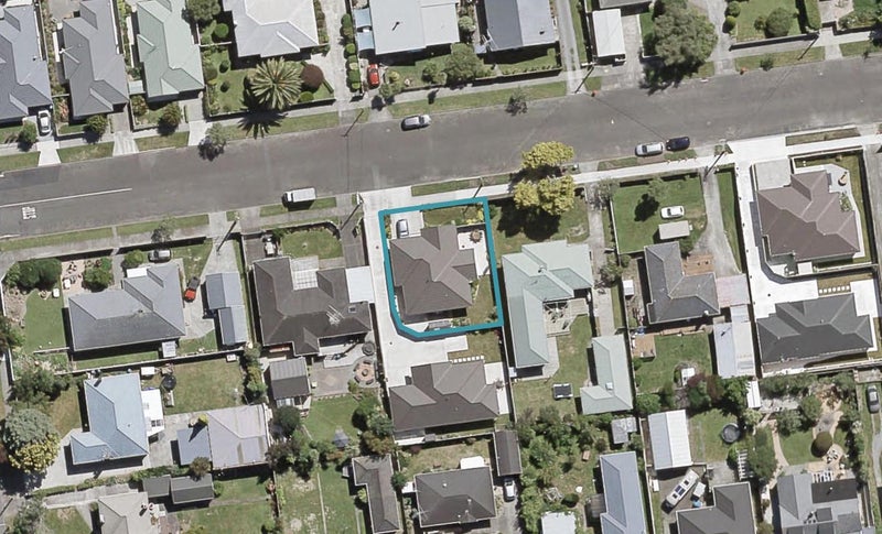4 Elm Street, Ebdentown, Upper Hutt - Carousel 1