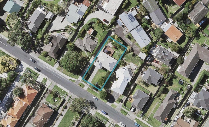 48 Northboro Road, Belmont, Auckland - Carousel 1