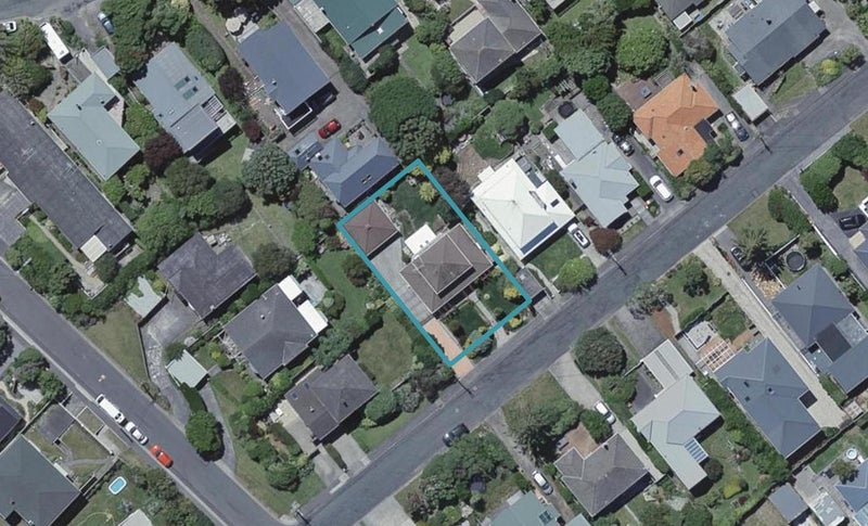 7 Raumati Terrace, Khandallah, Wellington - Carousel 1