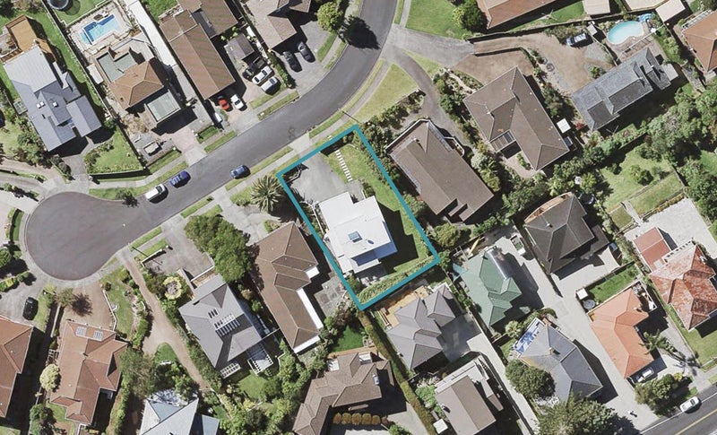 14 Pitlochry Place, Highland Park, Auckland - Carousel 1