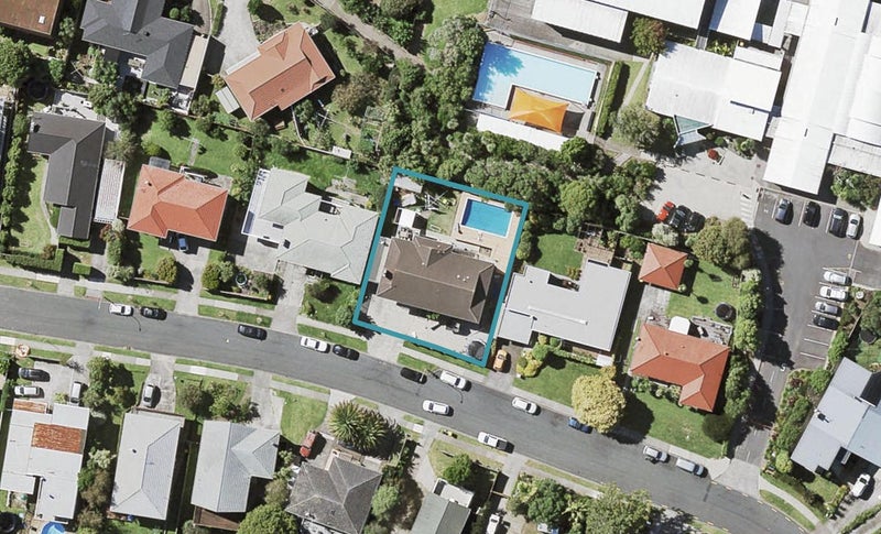 23 The Crest, Sunnyhills, Auckland - Carousel 1