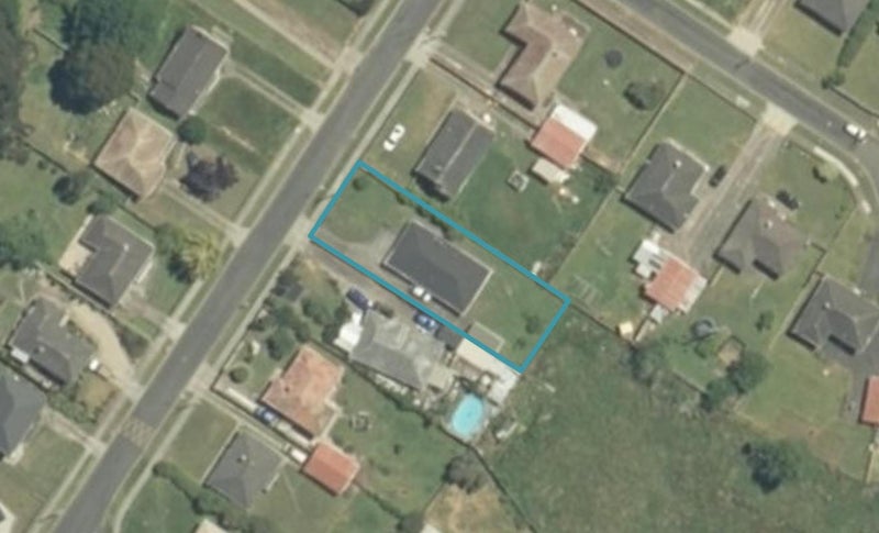 15 Te Wheoro Street, MEREMERE, MERCER - Carousel 1