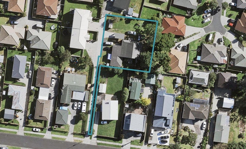 46 Blanes Road, Weymouth, Auckland - Carousel 1