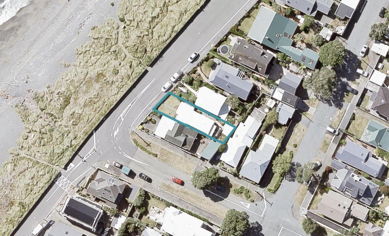 127 Marine Parade, Eastbourne, Lower Hutt - Carousel 1