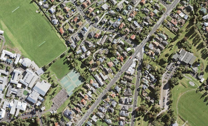 121E White Swan Road, Mount Roskill, Auckland - Carousel 1