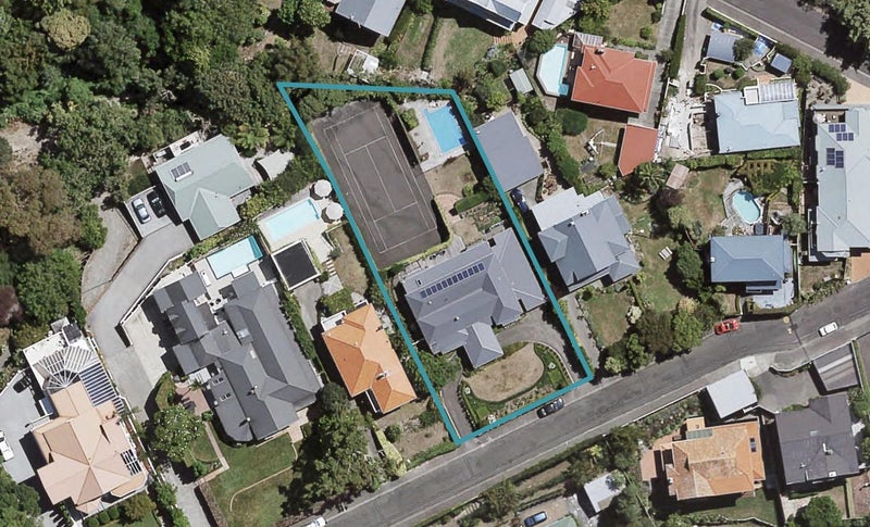 7 Cobden Road, Bluff Hill, Napier - Carousel 1