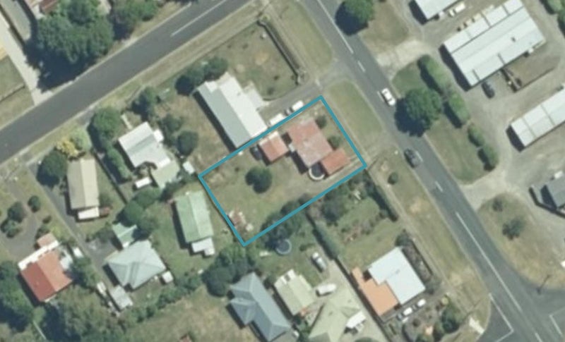 30 Victoria Street, Waihi, Waihi - Carousel 1