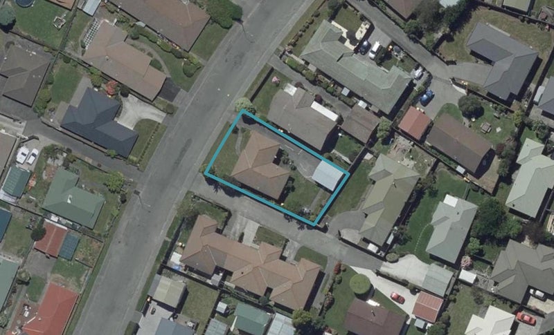 12 Peebles Drive, Hei Hei, Christchurch - Carousel 1