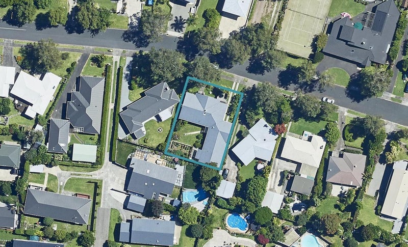 20 Pah Street, Matua, Tauranga - Carousel 1