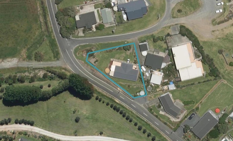 4 McGregor Street, Taiharuru, Northland - Carousel 1