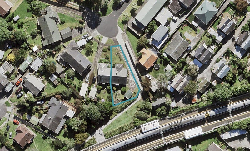 2 Doreen Avenue, Mount Albert, Auckland - Carousel 1