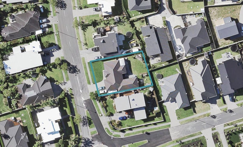 27 Constellation Avenue, Beachlands, Auckland - Carousel 1