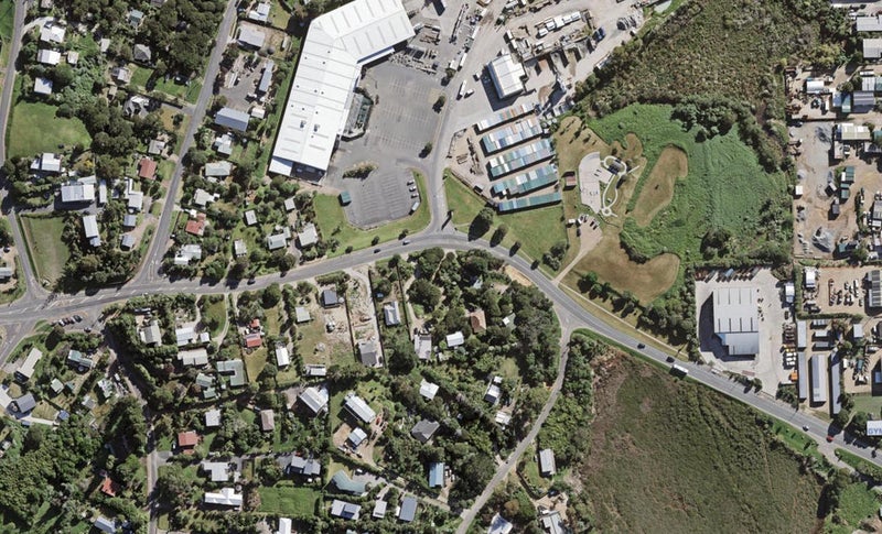 81 Ostend Road, Ostend, Waiheke Island - Carousel 1