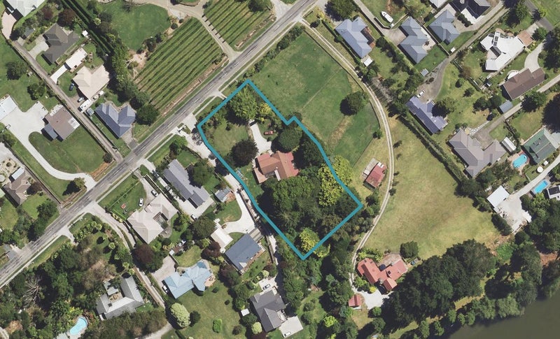 81 Riverside Road, Whataupoko, Gisborne - Carousel 1