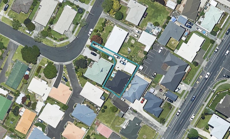 38 Pemberton Crescent, Greerton, Tauranga - Carousel 1