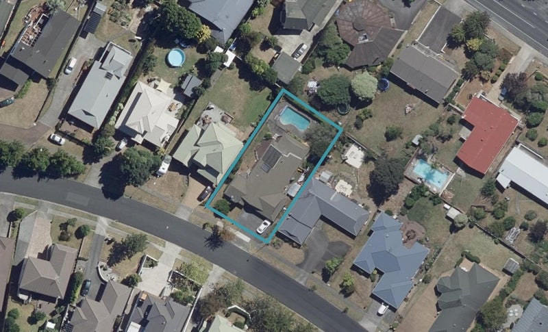 26 Western Heights Drive, Western Heights, Hamilton - Carousel 1