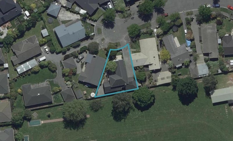18 Seagrave Place, Ilam, Christchurch - Carousel 1