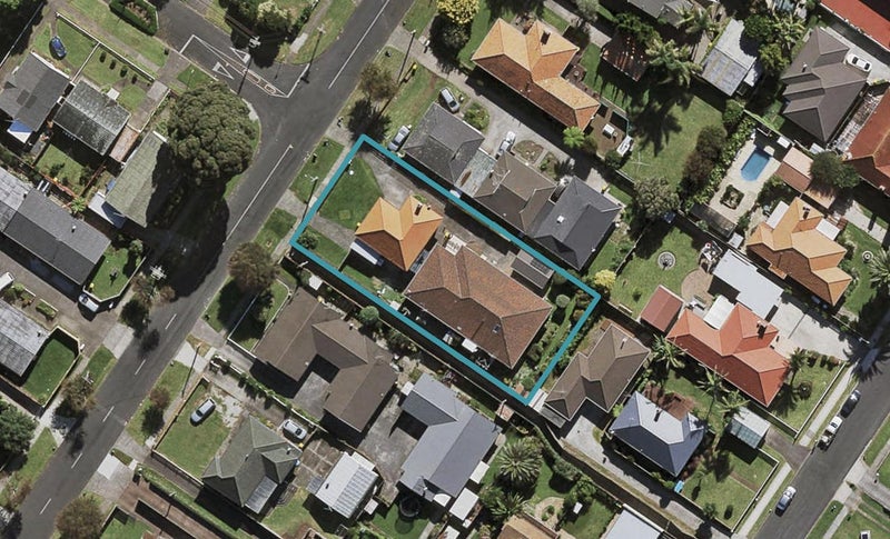 1/33 Central Avenue, Papatoetoe, Auckland - Carousel 1
