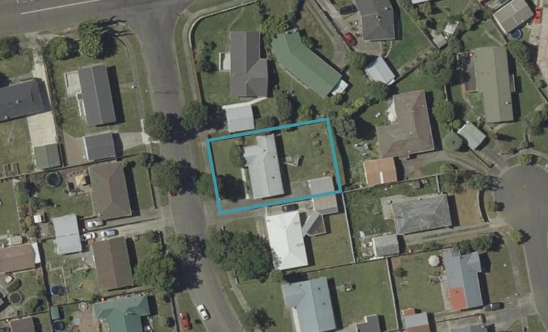 44 Robinson Crescent, Westbrook, Palmerston North - Carousel 1