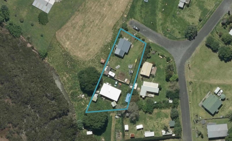 10A Mackie Place, Matapouri, Whangārei - Carousel 1