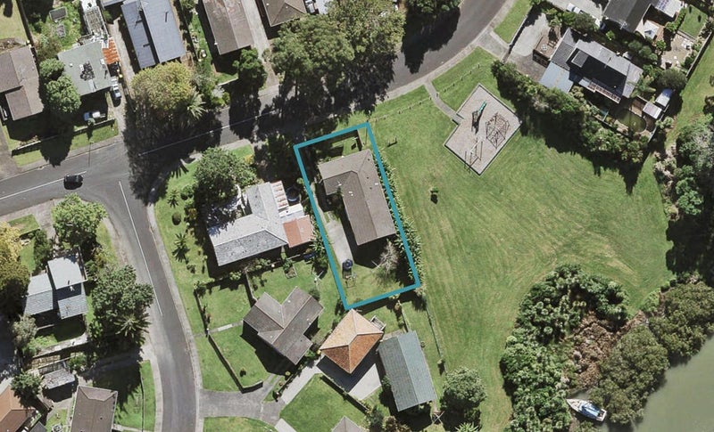 16 Taitapu Street, Massey, Auckland - Carousel 1