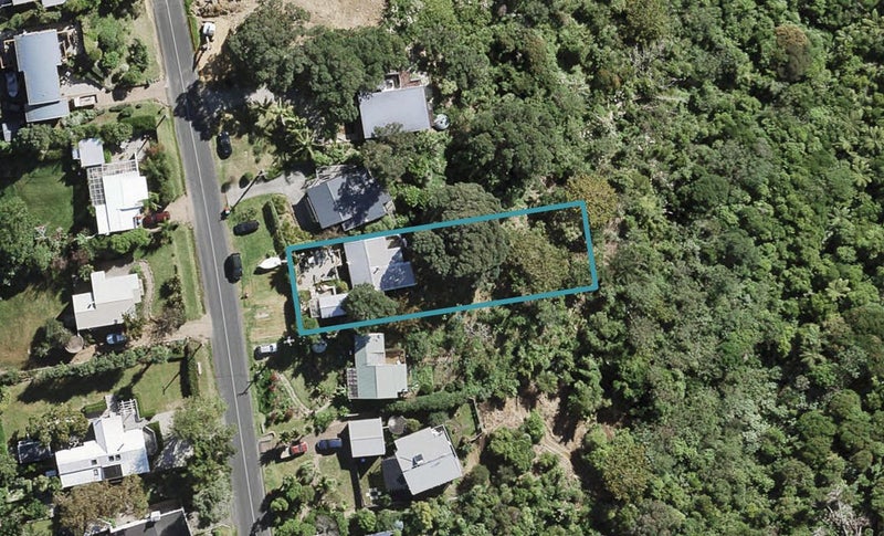 17 Cory Road, Palm Beach, Waiheke Island - Carousel 1