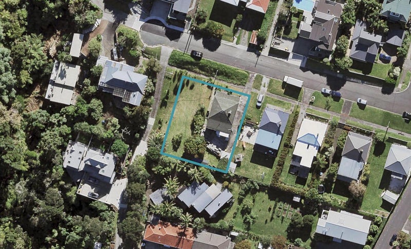 74 Palmerston Road, Birkenhead, Auckland - Carousel 1