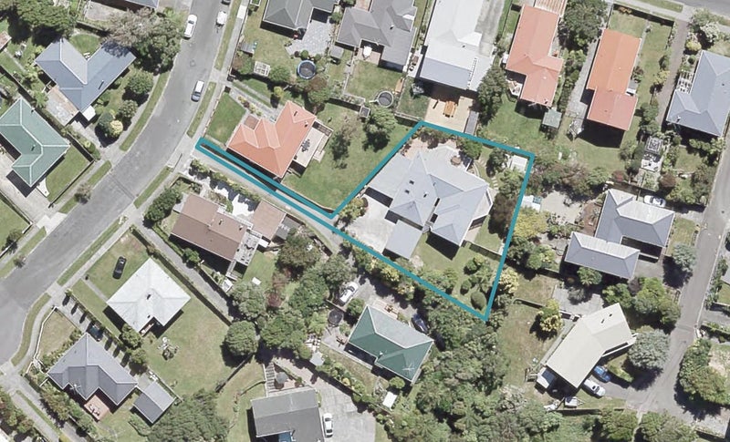 3 Cherry Blossom Grove, Maungaraki, Lower Hutt - Carousel 1