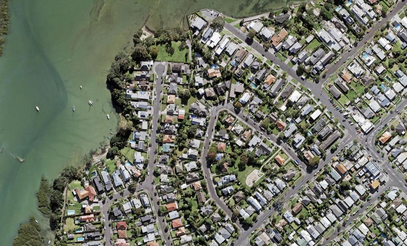 27 Tirotai Crescent, Westmere, Auckland - Carousel 1