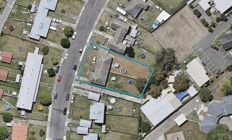 404 Lowe Street, Camberley, Hastings - Carousel 1