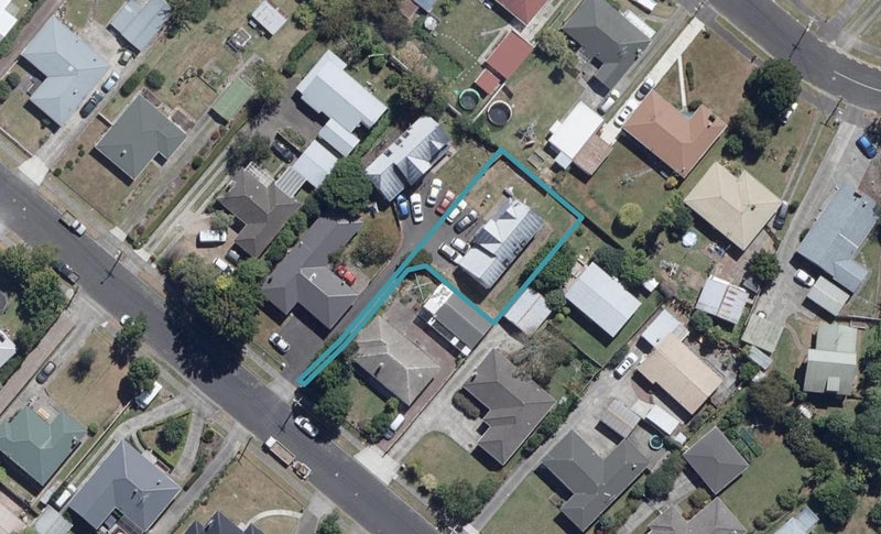 17A Brocas Avenue, Hillcrest, Hamilton - Carousel 1