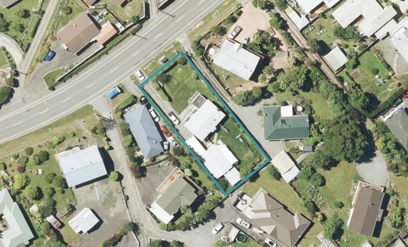 258 Waikawa Road, Waikawa, Picton - Carousel 1