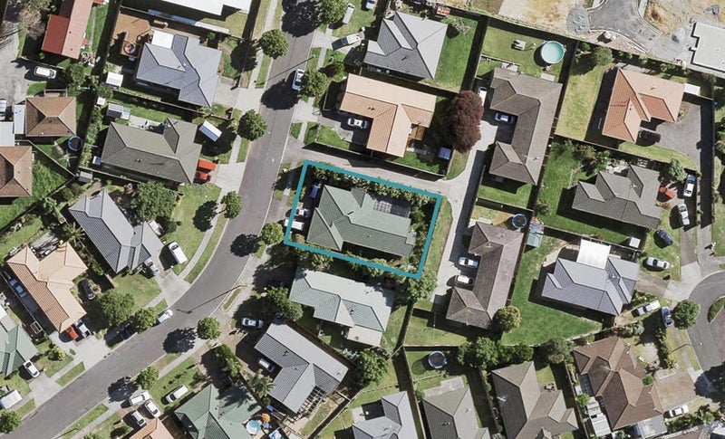 13 Kaimoana Street, Weymouth, Auckland - Carousel 1