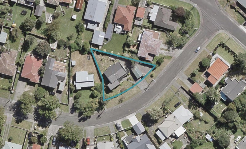 10 Allen Street, Boulcott, Lower Hutt - Carousel 1