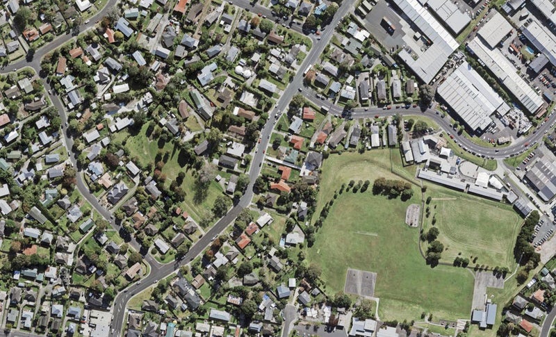 31A Diana Drive, Glenfield, Auckland - Carousel 1