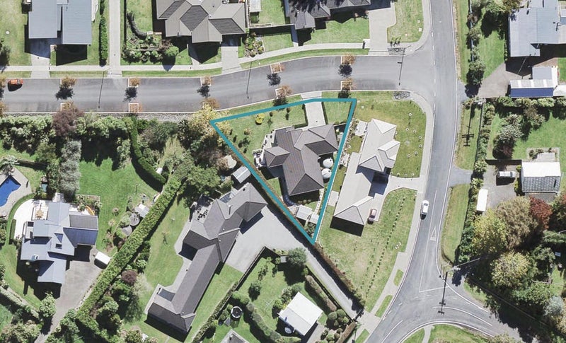 3 Crabb Fields Lane, Riverhead, Riverhead - Carousel 1