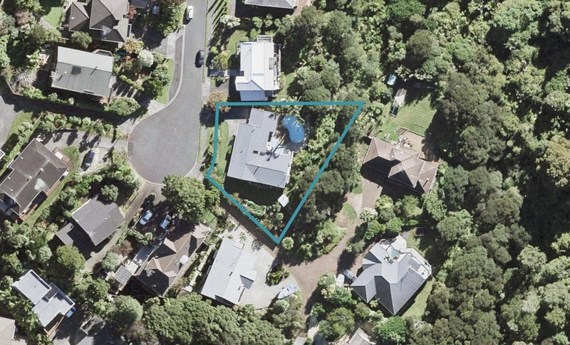 14 Highwood Grove, Torbay, Auckland - Carousel 1